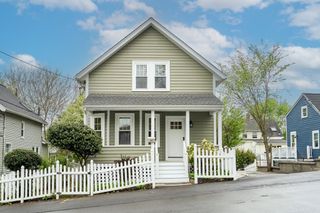 20 Riverview St, Dedham, MA 02026