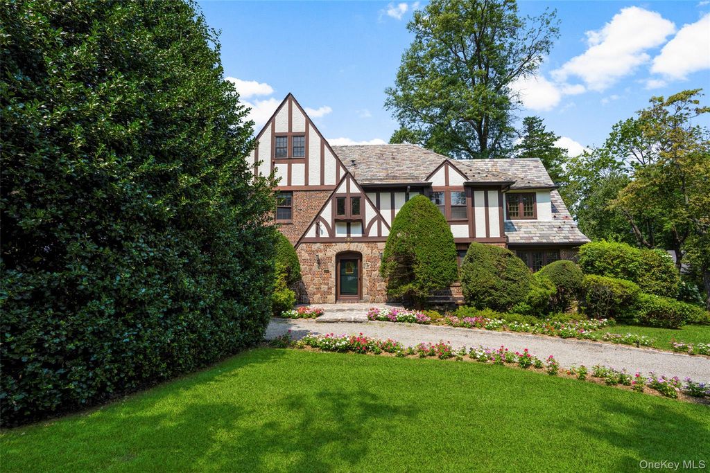 260 Overlook Road, New Rochelle, NY 10804 — photo 3