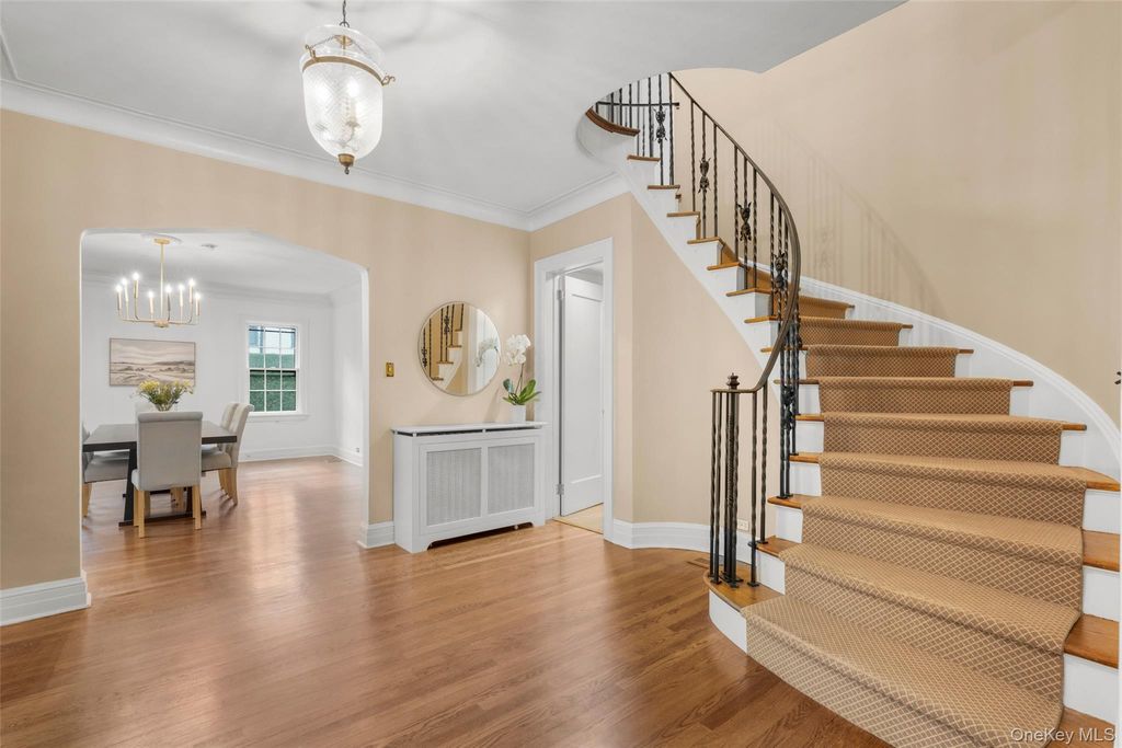 260 Overlook Road, New Rochelle, NY 10804 — photo 5