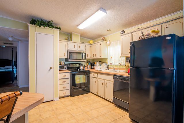 14 Jacaranda Lane, Port St. Lucie, Port St Lucie, FL 34952