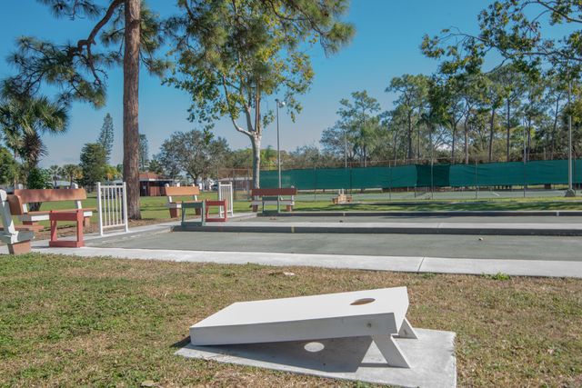 14 Jacaranda Lane, Port St. Lucie, Port St Lucie, FL 34952