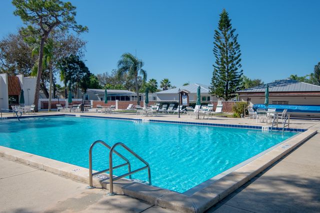 14 Jacaranda Lane, Port St. Lucie, Port St Lucie, FL 34952