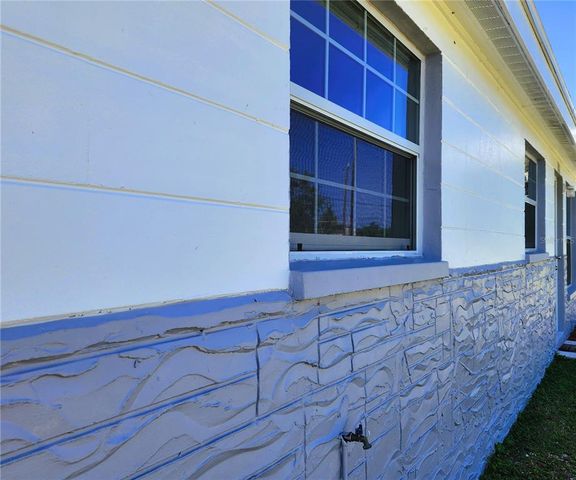 8562 94TH AVENUE, Seminole, FL 33777