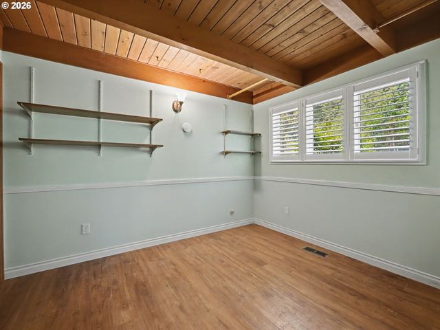 2301 Ne 130TH Ave, Portland, OR 97230