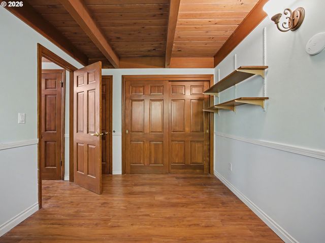 2301 Ne 130TH Ave, Portland, OR 97230