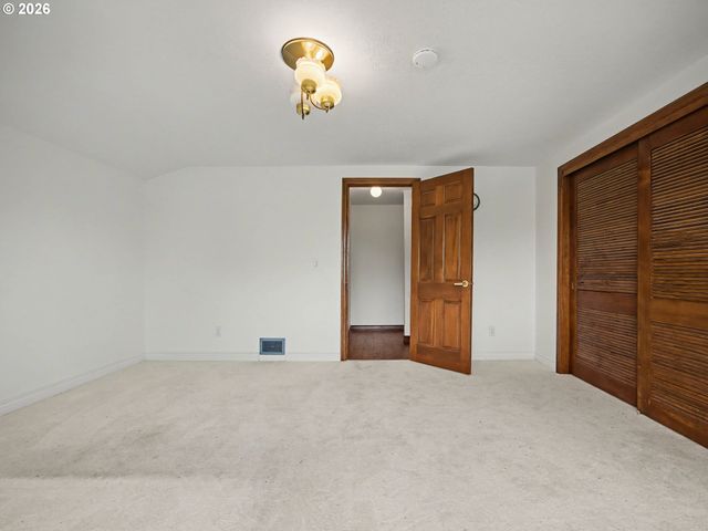2301 Ne 130TH Ave, Portland, OR 97230
