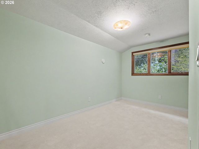 2301 Ne 130TH Ave, Portland, OR 97230
