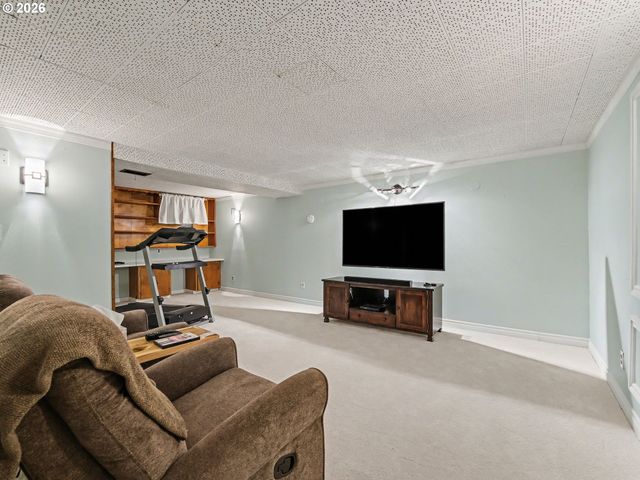 2301 Ne 130TH Ave, Portland, OR 97230