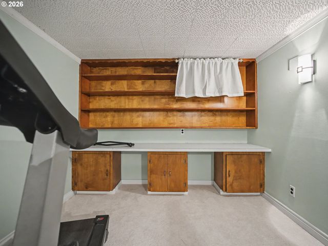 2301 Ne 130TH Ave, Portland, OR 97230