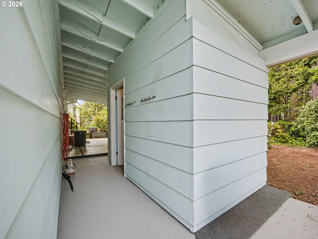 2301 Ne 130TH Ave, Portland, OR 97230