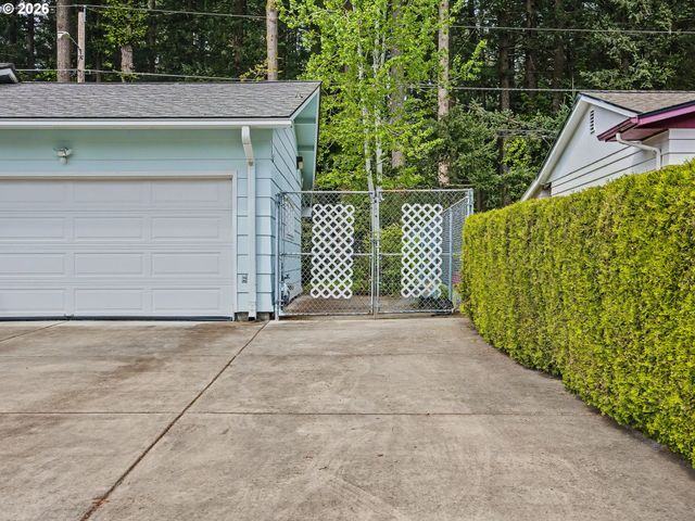 2301 Ne 130TH Ave, Portland, OR 97230