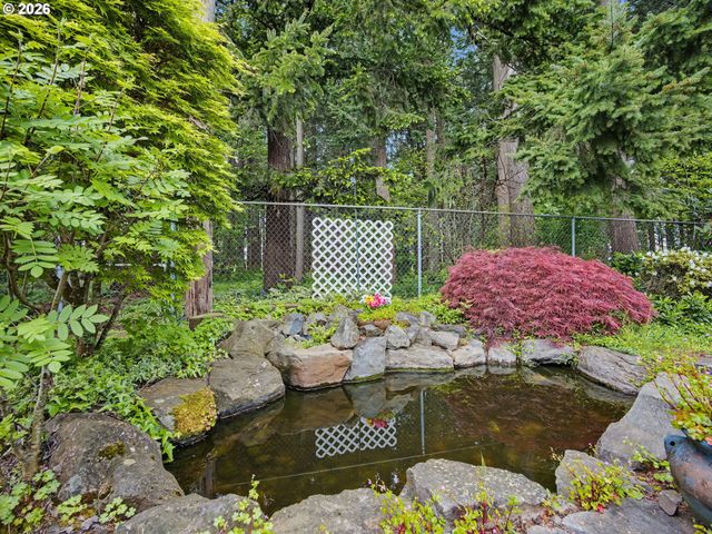 2301 Ne 130TH Ave, Portland, OR 97230