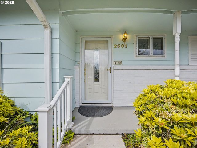 2301 Ne 130TH Ave, Portland, OR 97230