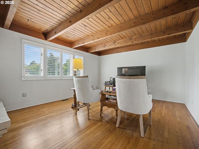 2301 Ne 130TH Ave, Portland, OR 97230