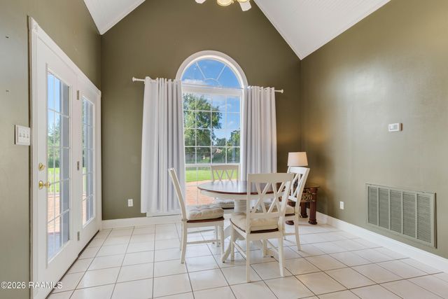 618 Lucerne Drive, New Iberia, LA 70563