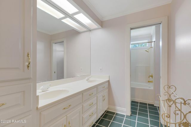 618 Lucerne Drive, New Iberia, LA 70563