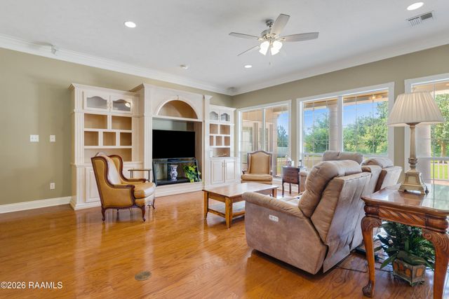 618 Lucerne Drive, New Iberia, LA 70563