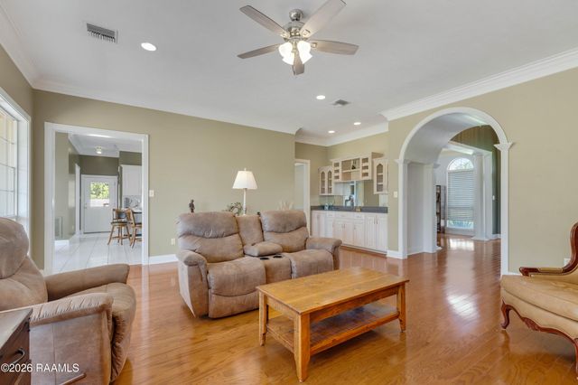 618 Lucerne Drive, New Iberia, LA 70563
