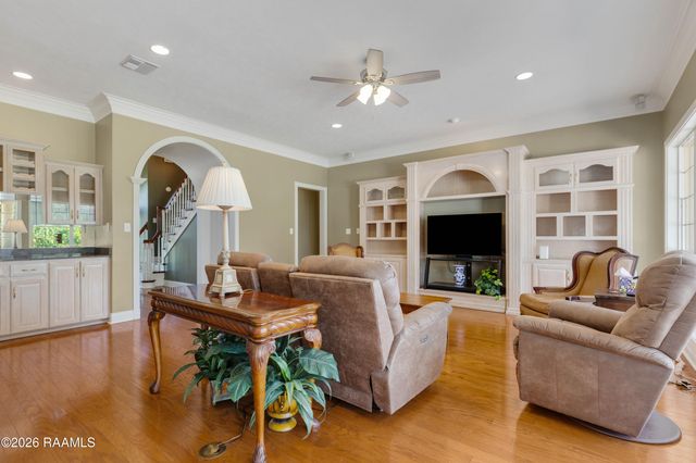 618 Lucerne Drive, New Iberia, LA 70563