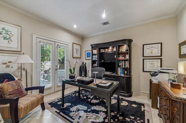 2415 W Main Street, Houston, TX 77098