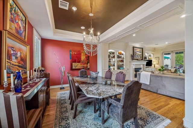 2415 W Main Street, Houston, TX 77098