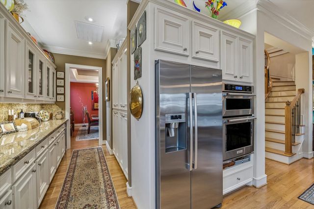 2415 W Main Street, Houston, TX 77098