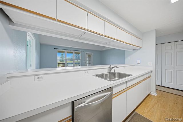 1474 Millbrook Trail, Ann Arbor, MI 48108