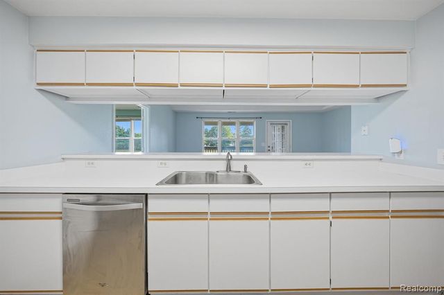 1474 Millbrook Trail, Ann Arbor, MI 48108