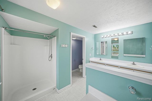1474 Millbrook Trail, Ann Arbor, MI 48108
