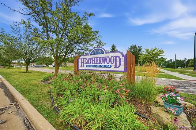 1474 Millbrook Trail, Ann Arbor, MI 48108