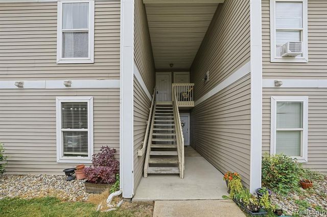 1474 Millbrook Trail, Ann Arbor, MI 48108