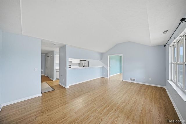 1474 Millbrook Trail, Ann Arbor, MI 48108