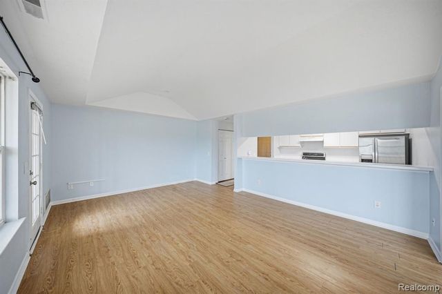 1474 Millbrook Trail, Ann Arbor, MI 48108