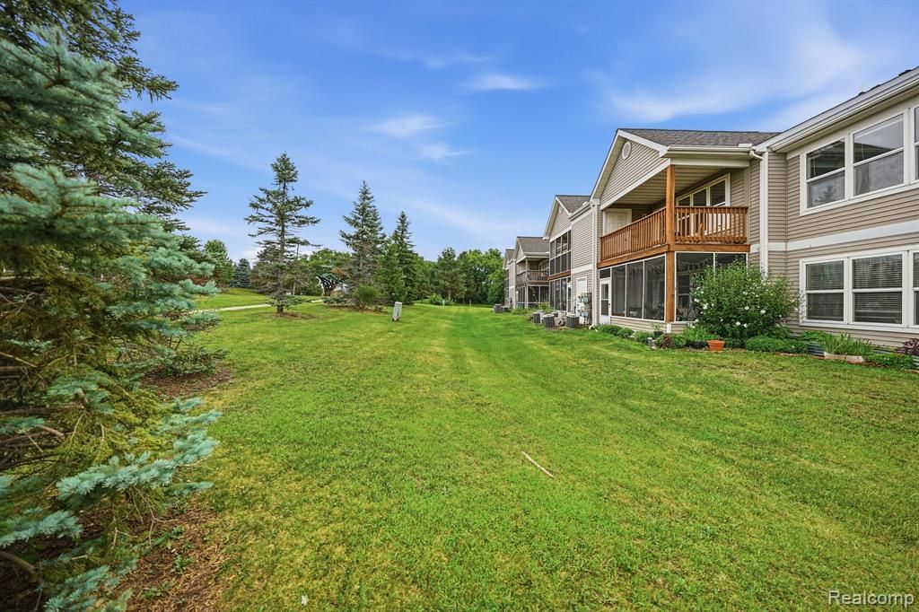 1474 Millbrook Trail, Ann Arbor, MI 48108