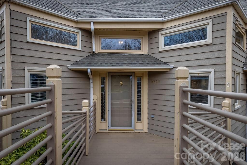 14623 Waterside Drive, Charlotte, NC 28278