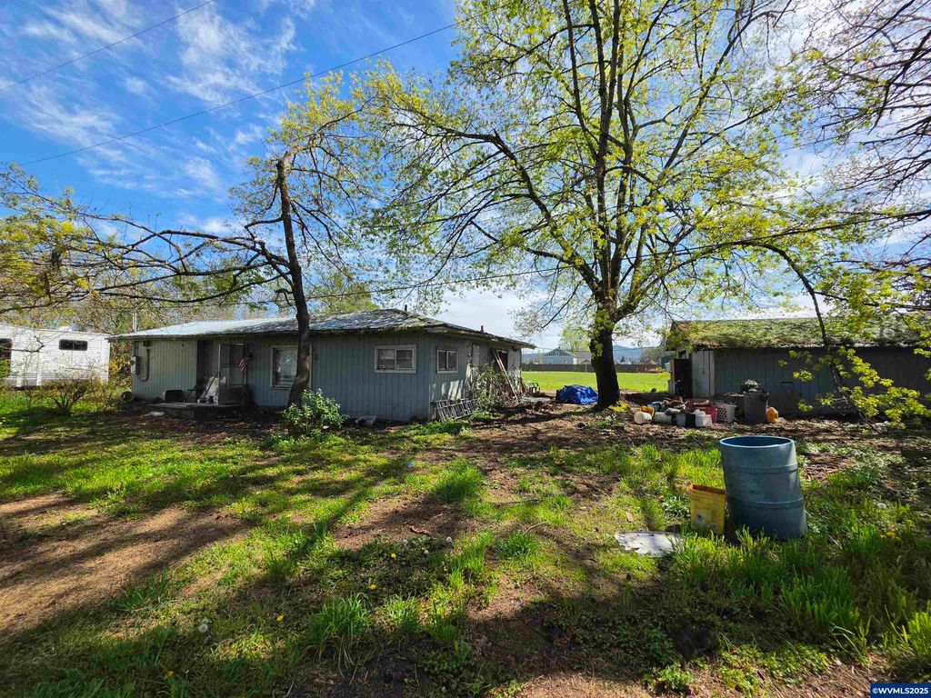 3910 Santiam Hwy, Lebanon, OR 97355