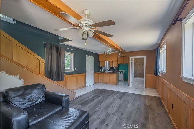 947 N Glendora Avenue, Glendora, CA 91741