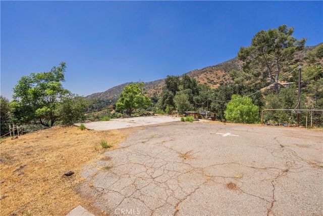 947 N Glendora Avenue, Glendora, CA 91741
