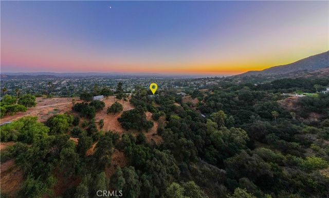 947 N Glendora Avenue, Glendora, CA 91741