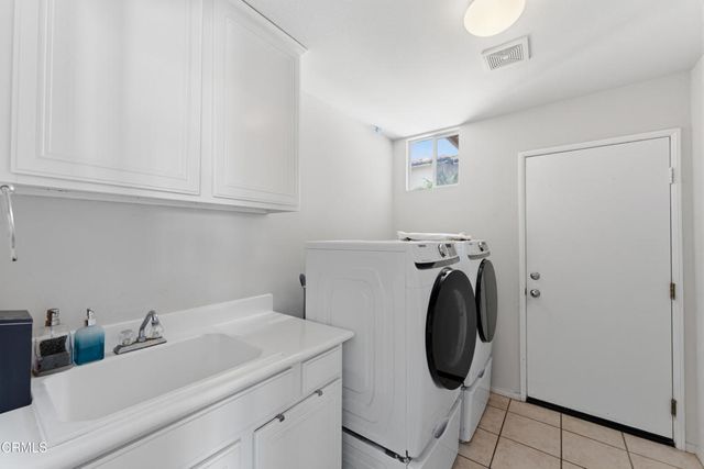 100 Ford Avenue, Ventura, CA 93003