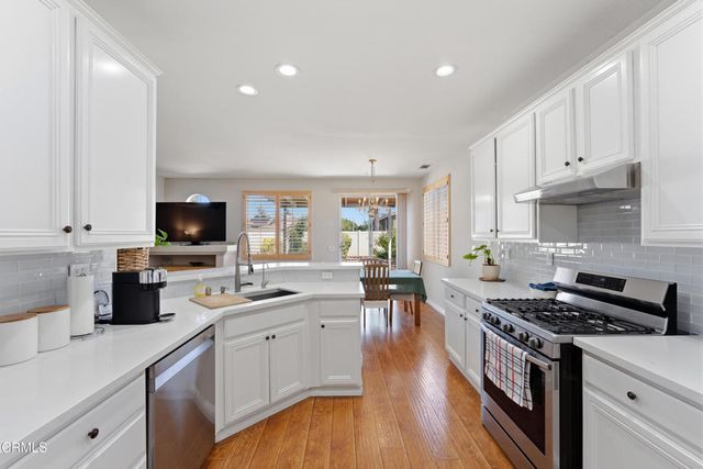 100 Ford Avenue, Ventura, CA 93003