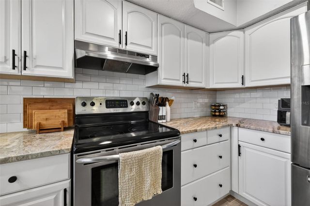4750 39TH AVENUE N, St Petersburg, FL 33714