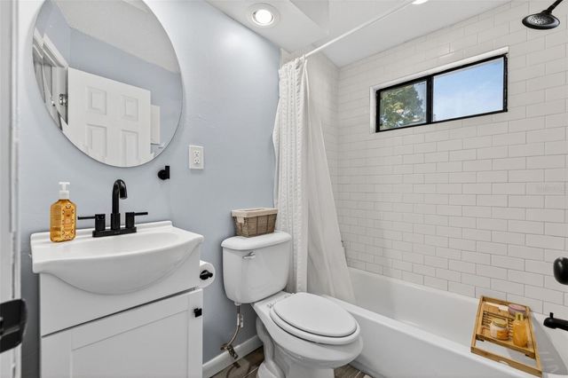 4750 39TH AVENUE N, St Petersburg, FL 33714