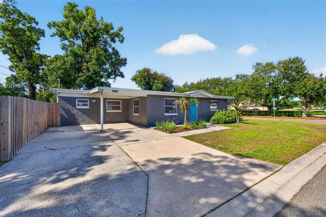 4750 39TH AVENUE N, St Petersburg, FL 33714