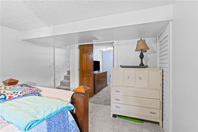 130 N 80th Terrace, Kansas City, KS 66111
