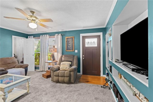 130 N 80th Terrace, Kansas City, KS 66111