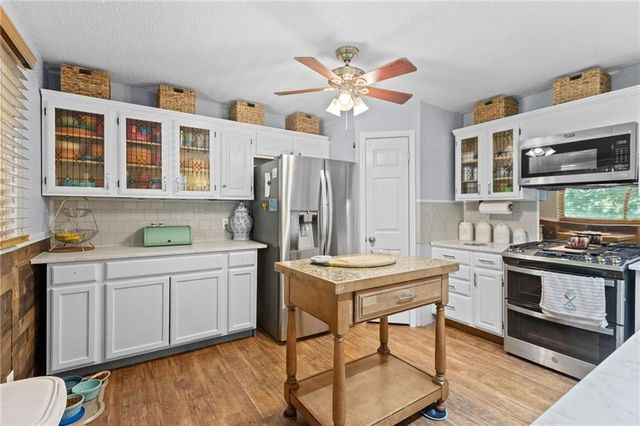 130 N 80th Terrace, Kansas City, KS 66111