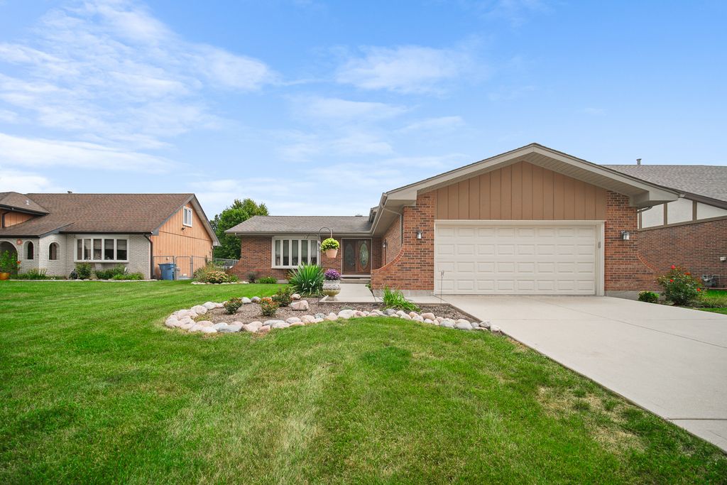 1105 N Itasca Road, Addison, IL 60101 — photo 2