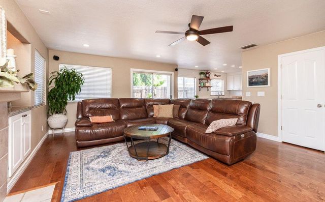 3076 Sherman Isl Rd, West Sacramento, CA 95691