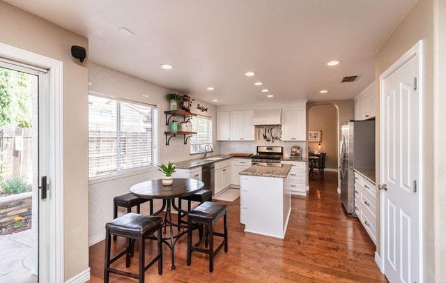 3076 Sherman Isl Rd, West Sacramento, CA 95691